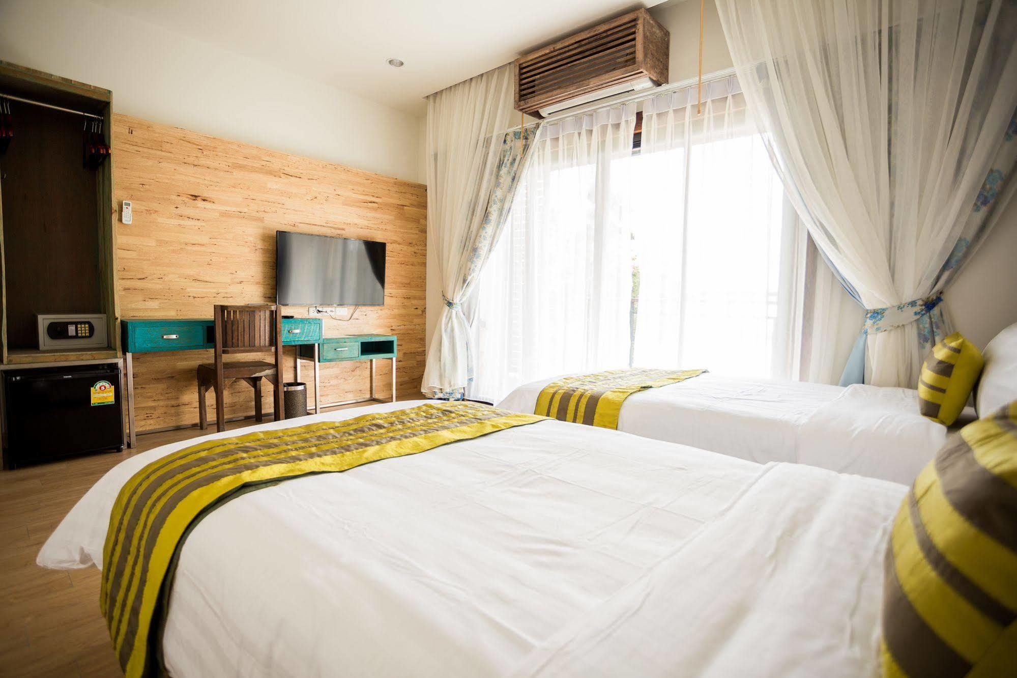 Icheck Inn Trams Square Chiang Mai Exterior foto